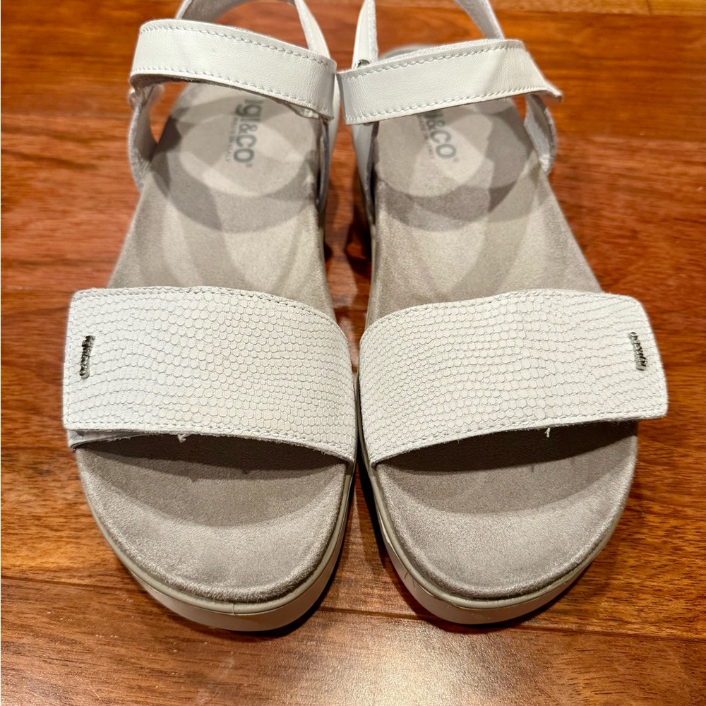 Beautiful Off-White Sandals